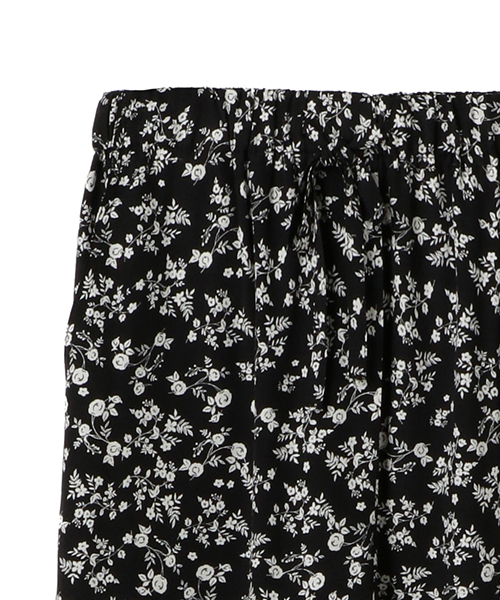 ESTNATION(エストネーション)の「ESTNATION モノトーンフラワーパンツ(その他パンツ・レディース・ダークブラック・38/36)」の17枚目の写真