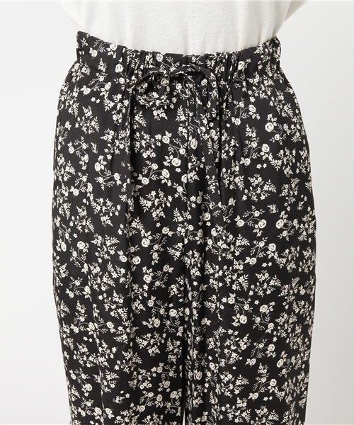 ESTNATION(エストネーション)の「ESTNATION モノトーンフラワーパンツ(その他パンツ・レディース・ダークブラック・38/36)」の5枚目の写真