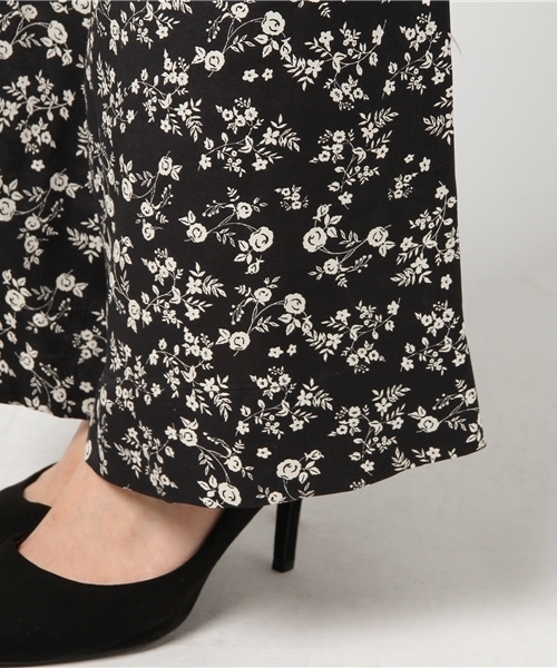 ESTNATION(エストネーション)の「ESTNATION モノトーンフラワーパンツ(その他パンツ・レディース・ダークブラック・38/36)」の8枚目の写真