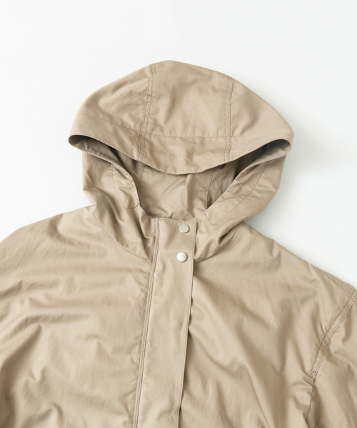 URBAN RESEARCH（アーバンリサーチ）の「フード付ミリタリーブルゾン（ブルゾン・レディース・ネイビー/ベージュ/カーキ・FREE）」の6枚目の写真