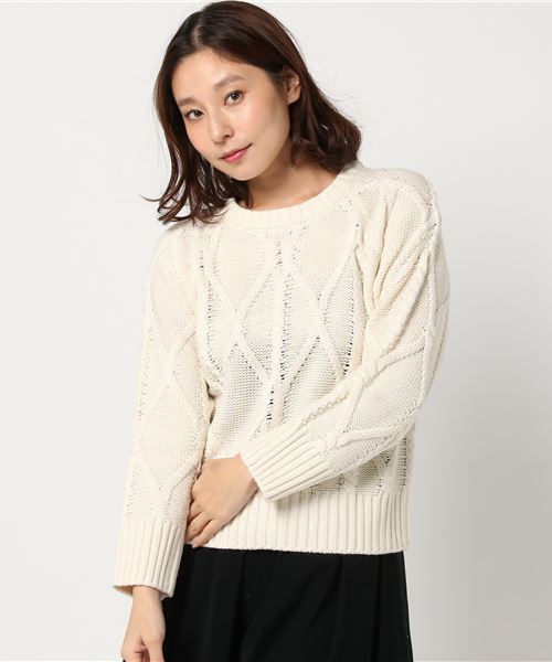 Lugnoncure（ルノンキュール）の「ロービングケーブル柄プルオーバー（ニット/セーター・レディース・ベージュ/ネイビー/オフホワイト/ブルー・MEDIUM）」の2枚目の写真