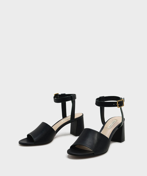 CHARLES & KEITH(チャールズ & キース)の「アンクルストラップブロックヒール / ANKLE STRAP BLOCK HEEL(パンプス・レディース・ブラック/ピンク/ブルー・22.5cm/23.5cm/23cm/24.5cm/25cm)」の5枚目の写真