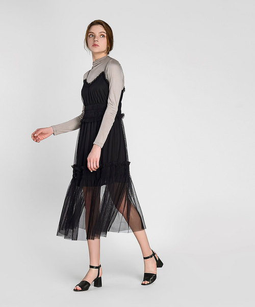 CHARLES & KEITH(チャールズ & キース)の「アンクルストラップブロックヒール / ANKLE STRAP BLOCK HEEL(パンプス・レディース・ブラック/ピンク/ブルー・22.5cm/23.5cm/23cm/24.5cm/25cm)」の8枚目の写真