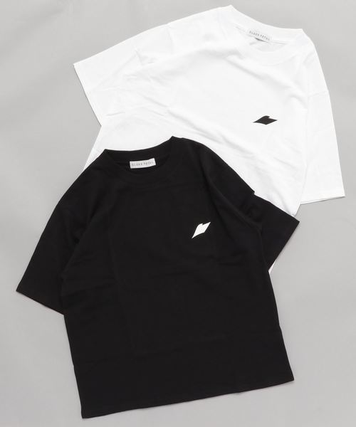 CLANE（クラネ）の「ペタルモチーフパックTシャツ（Tシャツ/カットソー・レディース・ブラック/ホワイト・1/2）」の9枚目の写真