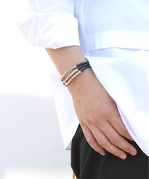 KU-CROISSANT（クークロワッサン）の「「Haim」three leatherバングル（バングル/リストバンド）」