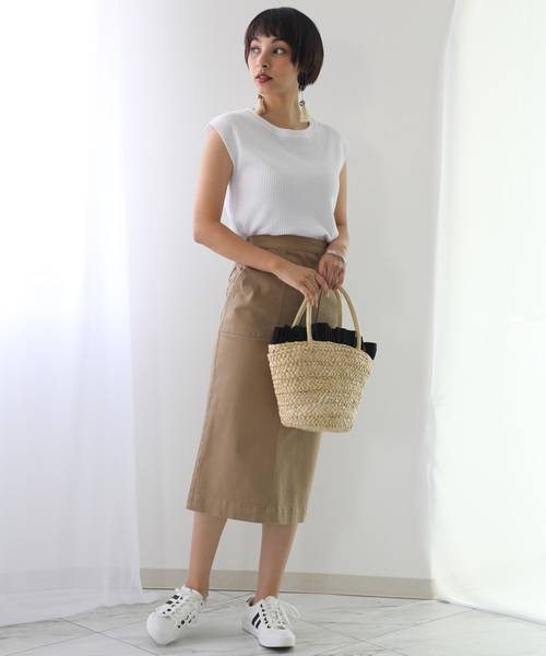 classicalelf（クラシカルエルフ）の「ベイカーストレッチ無地タイトコットンロングスカート（ロング・マキシ丈）（スカート・レディース・ベージュ/カーキ・SMALL/MEDIUM/LARGE/X-LARGE）」の11枚目の写真