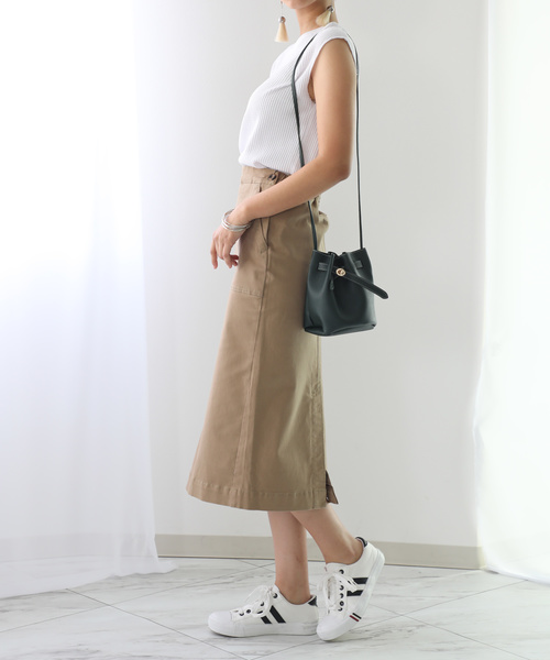 classicalelf（クラシカルエルフ）の「ベイカーストレッチ無地タイトコットンロングスカート（ロング・マキシ丈）（スカート・レディース・ベージュ/カーキ・SMALL/MEDIUM/LARGE/X-LARGE）」の12枚目の写真