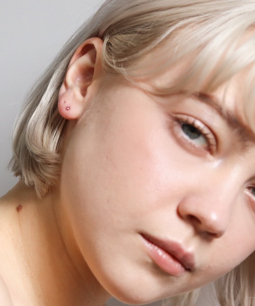 cui-cui（キュイキュイ）の「誕生石 ピアス | K18〈誕生石〉（ピアス（両耳用）・レディース・ライトブルー/ライトホワイト/パープル/ネイビー/ピンク/グリーン/ライトグリーン/ボルドー/ラベンダー/アクア/チェリーレッド・FREE）」の17枚目の写真