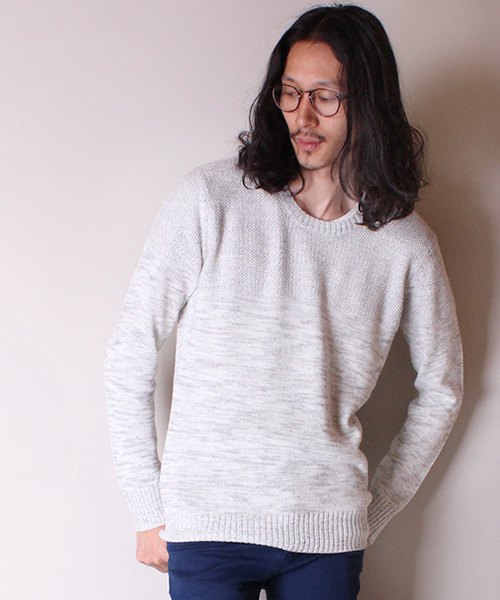 Lui's（ルイス）の「Lui's 編み切替プルオーバーニット（ニット/セーター・メンズ・ホワイト/ネイビー/ブラック・SMALL/MEDIUM）」の2枚目の写真