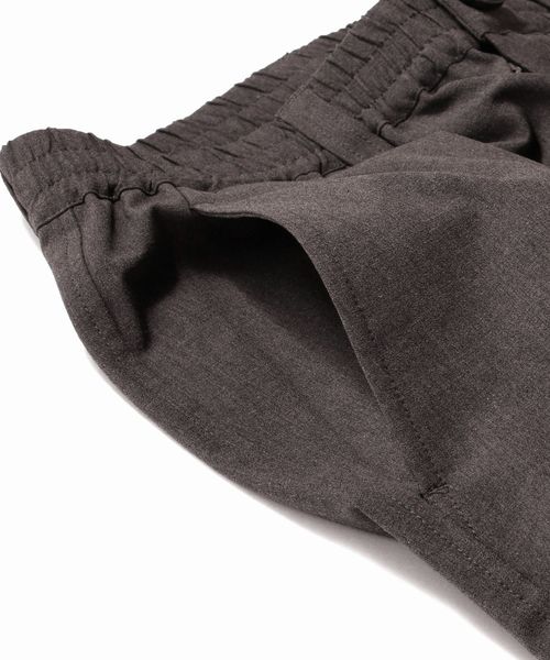 SHIPS（シップス）の「SU: BANSWARA TR ワイド イージー パンツ ■（その他パンツ・メンズ・チャコールグレー/ベージュ/ネイビー・S/M/L/XL）」の5枚目の写真