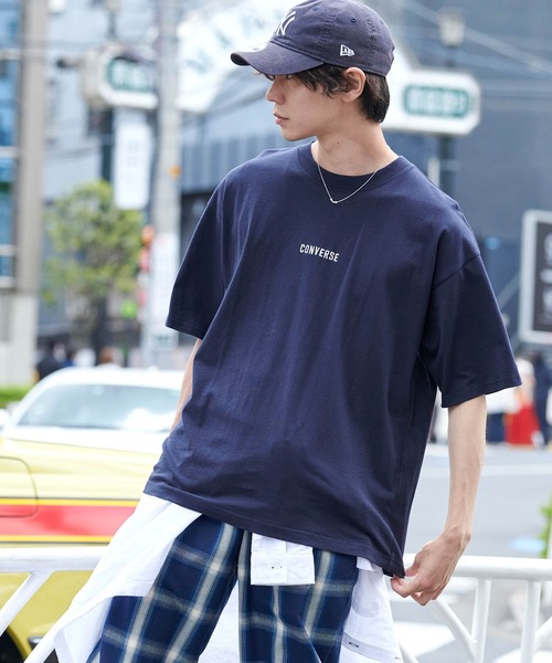 CONVERSE(コンバース)の「▽WEB限定 CONVERSE/コンバース 別注ロゴ刺繍 半袖 ビッグシルエットカットソー(Tシャツ/カットソー・メンズ・ピンク/杢グレー/ホワイト/ブラック/オレンジ/ネイビー/ベージュ/ボルドー/チャコール/グリーン系その他/ライトブルー/パープル系その他/ベージュ系その他/グリーン系その他2/ブルー系その他/その他4/グリーン系その他3/その他18/その他20/その他12/その他10/その他19/その他9/その他5/その他11/その他22/ベージュ系その他2/その他21/その他13/その他26/その他8/その他14/パープル系その他2/その他23/その他15/その他1/その他3/その他/その他17/その他25/その他7/その他2/その他16/その他24/その他6・FREE/M/S)」の12枚目の写真