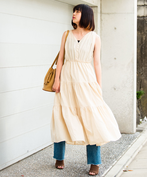 Aunt Marie's(アントマリーズ)の「AUNT MARIE'S フロントボタンティアードロングワンピース(ワンピース・レディース・ブラック/パープル/ナチュラル・FREE)」の4枚目の写真