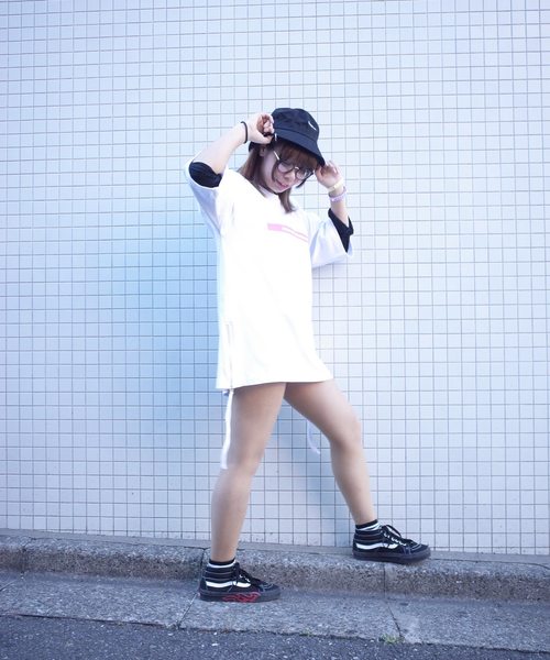 rovtski(ロフトスキー)の「SID ASST SS T SHIRT/シド オーバーサイズ デザイン Tシャツ 半袖(Tシャツ/カットソー・レディース・イエロー/ホワイト系その他/ブラック系その他/ホワイト系その他2/ホワイト系その他3/ホワイト系その他4/ホワイト系その他5/ブラック系その他2/ブラック系その他3/ブラック系その他4/ブラック系その他5・FREE)」の19枚目の写真