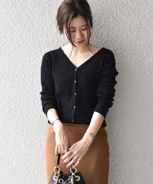 Khaju(カージュ)の「Khaju:2WAYカーディガン◇(カーディガン/ボレロ・レディース・ブラック/ベージュ/ピンク/グリーン/バイオレット・ONE SIZE)」の2枚目の写真