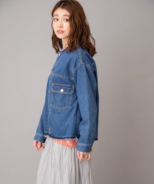 Munich(ミューニック)の「ブリーチデニムノーカラーブルゾン(デニムジャケット・レディース・インディゴブルー・S/XS)」の14枚目の写真