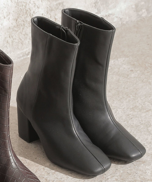 KOBE LETTUCE（コウベレタス）の「スクエアトゥ太ヒールミドルブーツ（ブーツ・レディース・ブラック/ブラウン/アイボリー/グレイッシュベージュ/パイソン・LL/S/L/M）」の3枚目の写真
