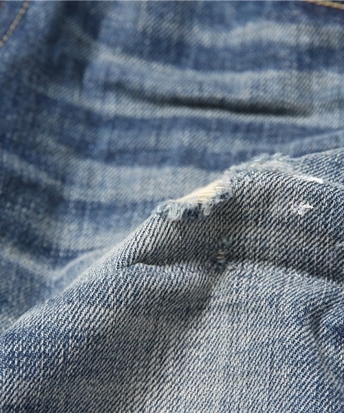 BEAMS（ビームス）の「RED CARD×BEAMS / 別注 Slim Straight DAMEGE（デニムパンツ・メンズ・ブルー・31inch/30inch/28inch/29inch/33inch/32inch）」の3枚目の写真