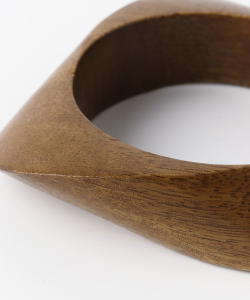 SMELLY（スメリー）の「ヘンケイウッドバングル（バングル/リストバンド・レディース・ブラウン・-）」の2枚目の写真