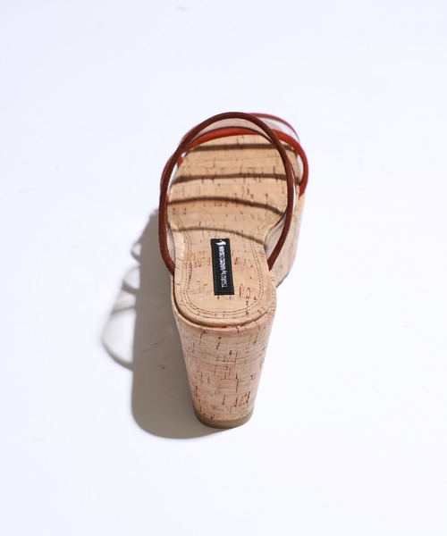 TSURU by Mariko Oikawa（ツルバイマリコオイカワ）の「【TSURU by Marikooikawa(ツルバイマリコオイカワ)】Herper　コルクソール厚底クリアサンダル（サンダル・レディース・ブラック/ブラウン・LARGE/MEDIUM/SMALL）」の9枚目の写真