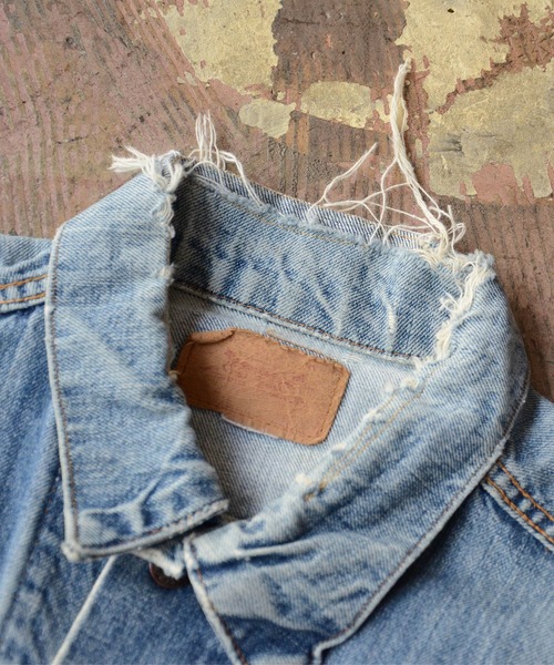 Levi's（リーバイス）の「【ヴィンテージ古着】70's～ Levi's/リーバイス 70505 デニムジャケット クラッシュ！（デニムジャケット・メンズ・ブルー・MEDIUM）」の7枚目の写真