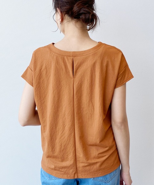 LAKOLE(ラコレ)の「【接触冷感】コンパクトピケフレンチプルオーバー / LAKOLE(Tシャツ/カットソー・レディース・ブラック/キャメル/ライトベージュ/ダークブラウン/カーキ・MEDIUM/SMALL)」の1枚目の写真