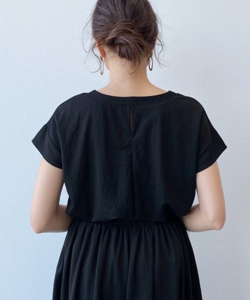 LAKOLE(ラコレ)の「【接触冷感】コンパクトピケフレンチプルオーバー / LAKOLE(Tシャツ/カットソー・レディース・ブラック/キャメル/ライトベージュ/ダークブラウン/カーキ・MEDIUM/SMALL)」の8枚目の写真