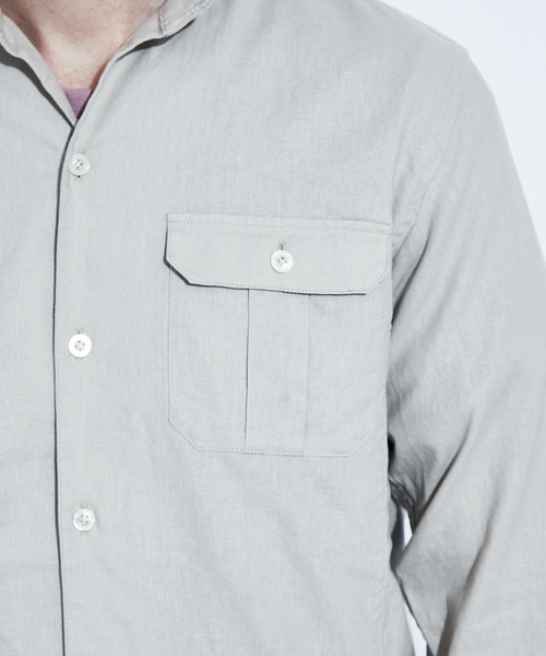 ABAHOUSE（アバハウス）の「コットンリネンスタンドカラーシャツ（シャツ/ブラウス・メンズ・グレイッシュベージュ/カーキ/ブルー・44/46/48）」の9枚目の写真