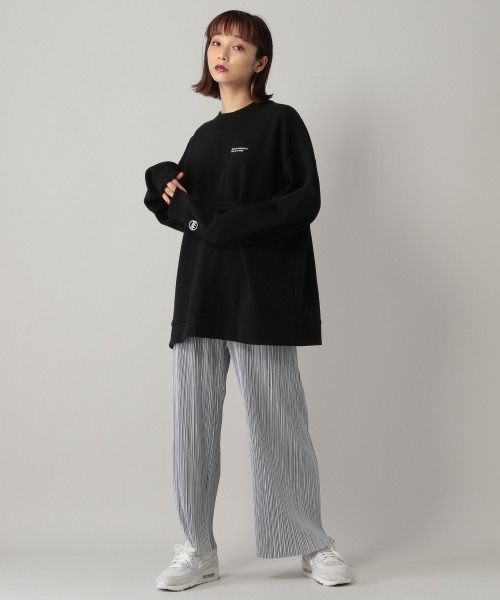 PBLIM(ページボーイリム)の「【PAGEBOYLIM】クルーロゴスウェット(スウェット・レディース・ベージュ/ブラック・X-LARGE/MEDIUM)」の4枚目の写真