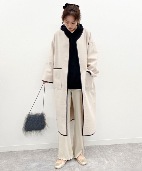 EPIMI E'PIMMY（エピミエピミー）の「パイピングロングコート（その他アウター・レディース・グレー系その他/モカ/ベージュ・MEDIUM）」の4枚目の写真