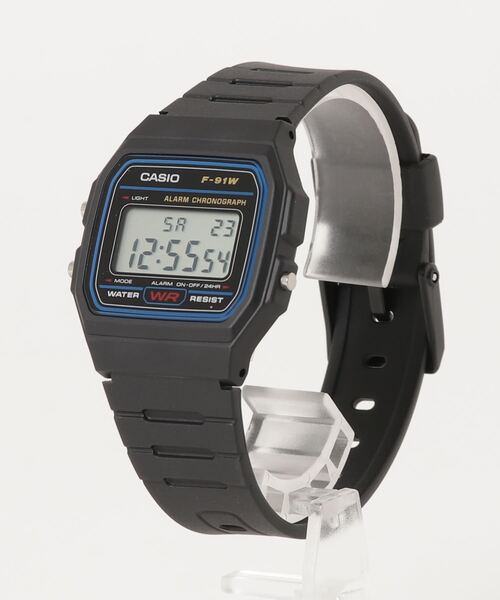 CASIO(カシオ)の「【CASIO(カシオ)】スタンダードデジタル(デジタル腕時計・レディース・ゴールド/ブルー/ブラック系その他・FREE)」の4枚目の写真