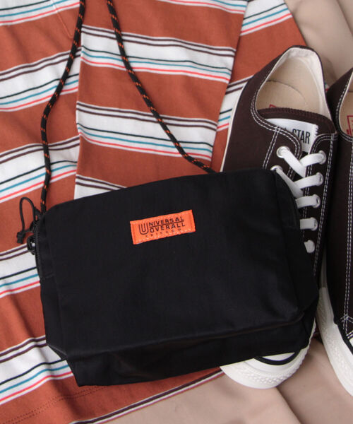 UNIVERSAL OVERALL（ユニバーサルオーバーオール）の「【UNIVERSAL OVERALL/ユニバーサルオーバーオール】NEW DELTA サコッチ #UVO-064（ショルダーバッグ・メンズ・ブラック/ダークグリーン/ベージュ/ライトパープル・FREE）」の2枚目の写真