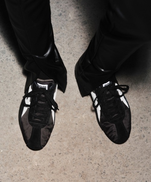 ACROMOUNT / アクロモント（スニーカー）｜Onitsuka Tiger
