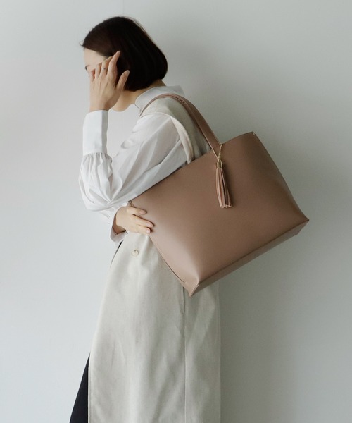 【セール】タッセル付きビジネストートバッグ A4サイズが収納可能な通勤バッグ（トートバッグ）｜VitaFelice（ヴィータフェリーチェ）