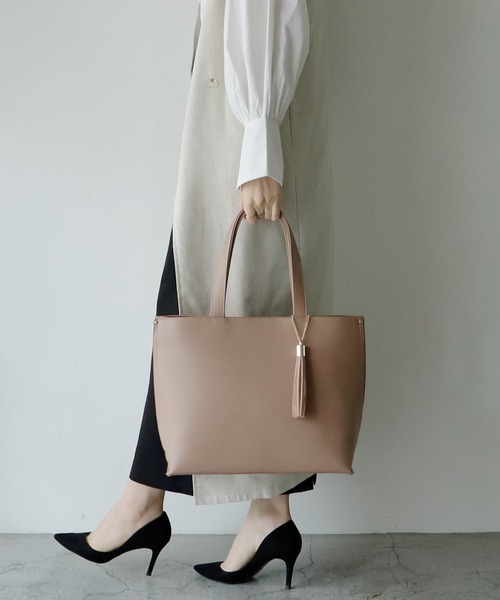 【セール】タッセル付きビジネストートバッグ A4サイズが収納可能な通勤バッグ（トートバッグ）｜VitaFelice（ヴィータフェリーチェ）