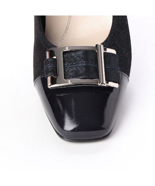 Riz raffinee(リズラフィーネ)の「【高機能】バックルモチーフコンビパンプス(パンプス・レディース・ブラック/ベージュ系その他7/ホワイト×シルバー/その他15/ライトベージュ/トリコロール/グレー/その他24/ダークブラウン/グレー系その他5/タイガーカモ・23cm/24.5cm/22.5cm/24cm/23.5cm/22cm)」の18枚目の写真