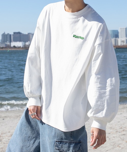 PairPair(ペアペア)の「【minagiコラボ】バックプリントBIGロンT(ユニセックス)(Tシャツ/カットソー・メンズ・オフホワイト/スミクロ/グレイッシュベージュ・FREE)」の15枚目の写真