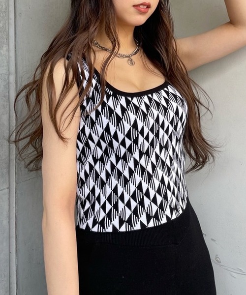 SPIRALGIRL（スパイラルガール）の「ジャガードニットセットアップ（ワンピース・レディース・ブラック/グリーン・FREE）」の3枚目の写真