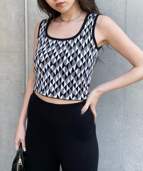 SPIRALGIRL（スパイラルガール）の「ジャガードニットセットアップ（ワンピース・レディース・ブラック/グリーン・FREE）」の22枚目の写真