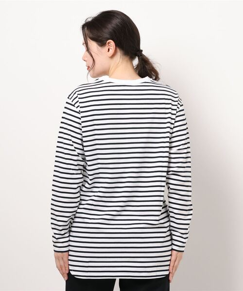 IENA（イエナ）の「ラウンドテールプルオーバー◆（Tシャツ/カットソー・レディース・ホワイト/ブラック系その他/ダークブルー・FREE）」の17枚目の写真