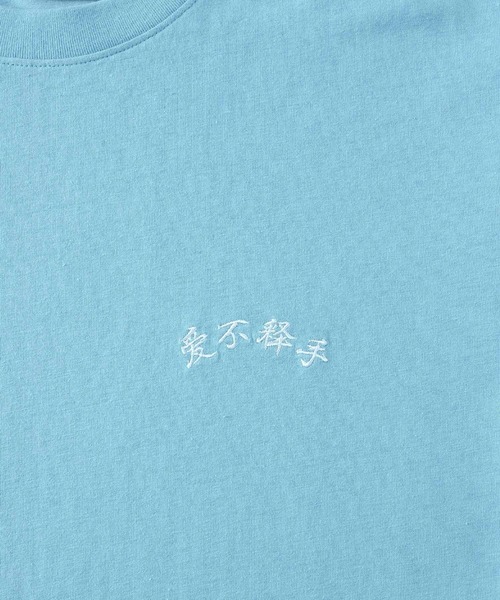 anown(アノン)の「中華風バックプリント ワンポイント刺繍 オーバーサイズシルエット半袖カットソー【ファッションインフルエンサー katsuya×anown 限定コラボ】(Tシャツ/カットソー・メンズ・ホワイト/ライトブルー/ブラック・M/L)」の14枚目の写真