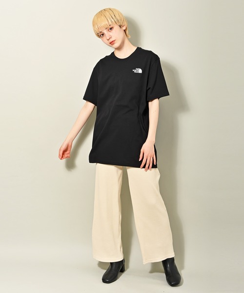 THE NORTH FACE(ザノースフェイス)の「THE NORTH FACE(ザ・ノース・フェイス) レッドボックス 半袖Tシャツ(Tシャツ/カットソー・レディース・ホワイト/ブラック/インディゴブルー・M/L/S/XXL/XL)」の6枚目の写真