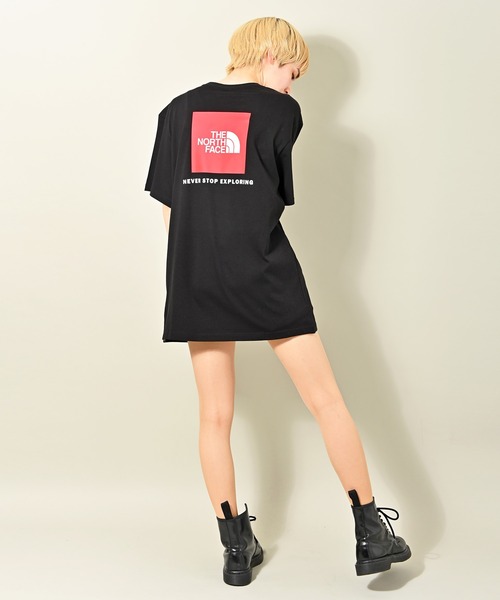THE NORTH FACE(ザノースフェイス)の「THE NORTH FACE(ザ・ノース・フェイス) レッドボックス 半袖Tシャツ(Tシャツ/カットソー・レディース・ホワイト/ブラック/インディゴブルー・M/L/S/XXL/XL)」の9枚目の写真