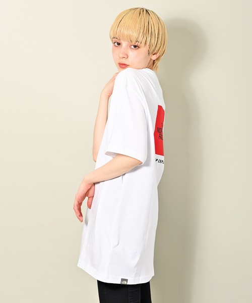 THE NORTH FACE(ザノースフェイス)の「THE NORTH FACE(ザ・ノース・フェイス) レッドボックス 半袖Tシャツ(Tシャツ/カットソー・レディース・ホワイト/ブラック/インディゴブルー・M/L/S/XXL/XL)」の22枚目の写真