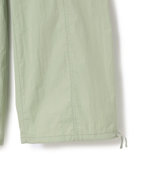 ADAM ET ROPE'(アダムエロペ)の「【ZOZO限定】コットンナイロンパラシュートパンツ(その他パンツ・レディース・オフホワイト/グリーン系その他・38/36)」の18枚目の写真