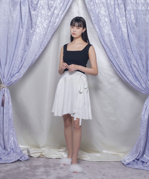 Romansual（ロマンシュアル）の「Romansual/サテンバレリーナフレアスカート（スカート・レディース・ホワイト/ブラック・SMALL/MEDIUM）」の3枚目の写真