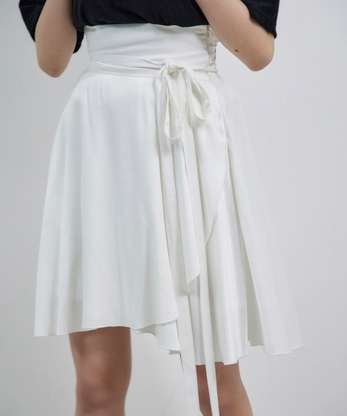 Romansual（ロマンシュアル）の「Romansual/サテンバレリーナフレアスカート（スカート・レディース・ホワイト/ブラック・SMALL/MEDIUM）」の7枚目の写真