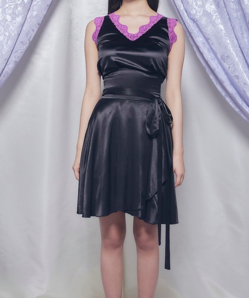 Romansual（ロマンシュアル）の「Romansual/サテンバレリーナフレアスカート（スカート・レディース・ホワイト/ブラック・SMALL/MEDIUM）」の14枚目の写真