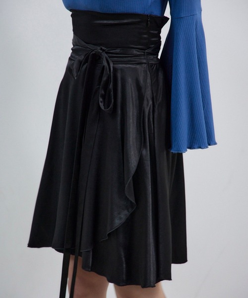 Romansual（ロマンシュアル）の「Romansual/サテンバレリーナフレアスカート（スカート・レディース・ホワイト/ブラック・SMALL/MEDIUM）」の16枚目の写真