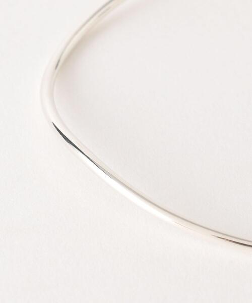 BYOKA（ビョーカ）の「＜BYOKA＞WILLOWバングル/SILVER950 Ψ（バングル/リストバンド・レディース・シルバー・MEDIUM）」の2枚目の写真