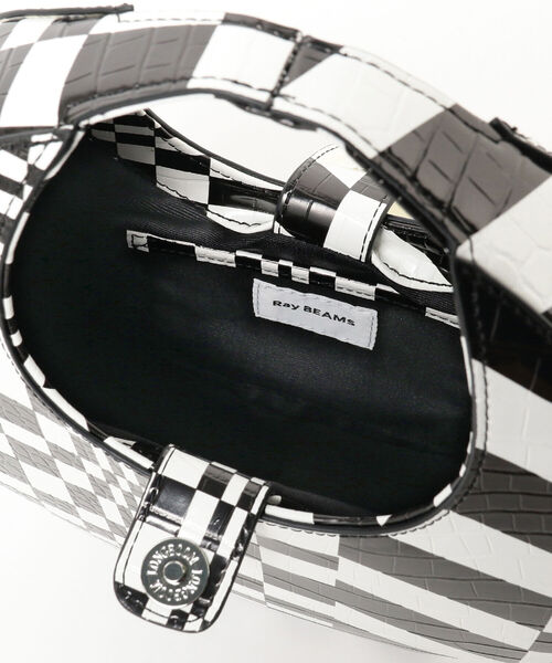 Ray BEAMS（レイビームス）の「Ray BEAMS / オプティカル スワイプ バッグ（ハンドバッグ・レディース・グリーン/ナチュラル・ONE SIZE）」の9枚目の写真